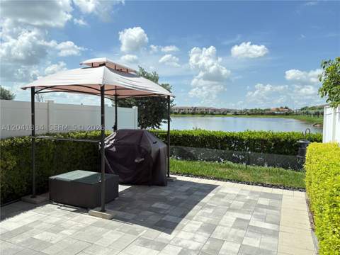 3482 W 114th Ter, Hialeah FL - photo 21 of 42