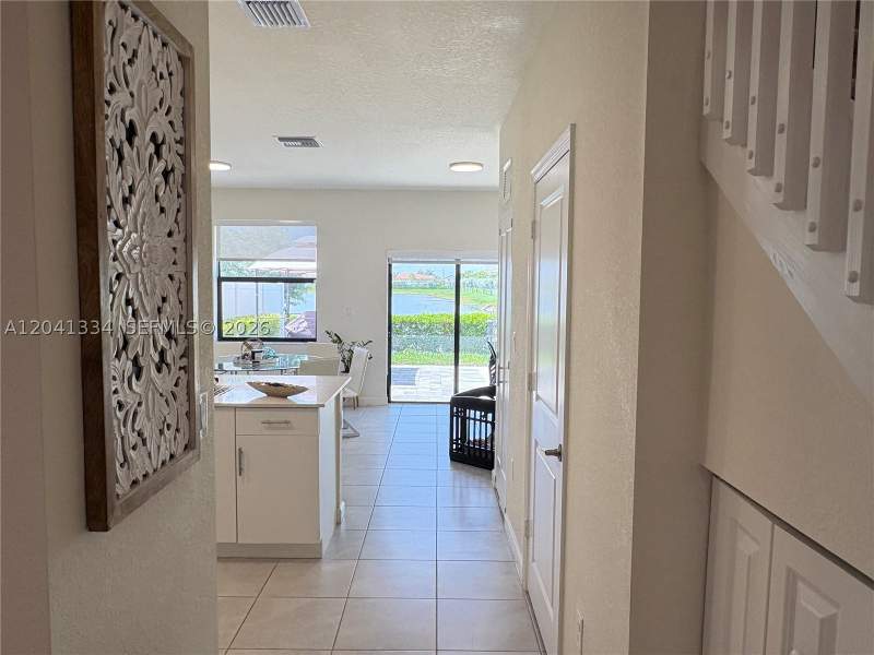 3 bedroom Townhouse at 3482 W 114th Ter, Aquabella North, Hialeah — photo 3