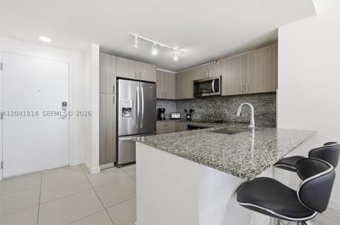 5350 NW 84th Ave 504, Doral FL - photo 7 of 37