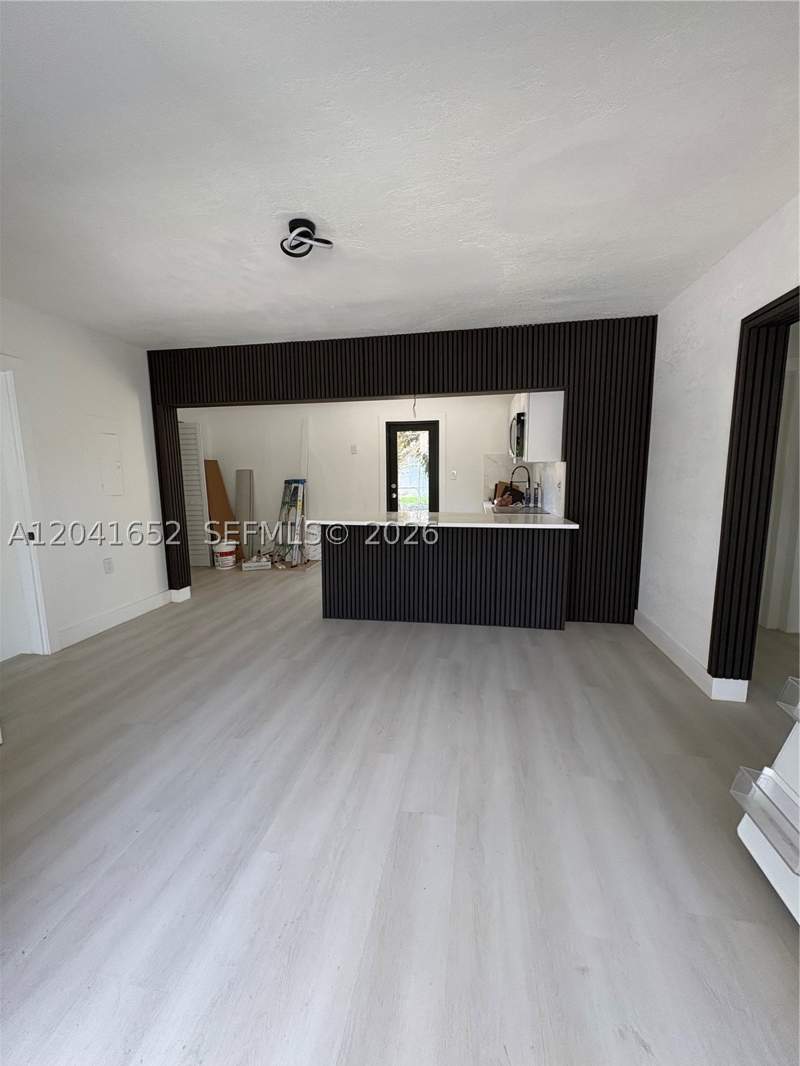 3 bedroom SingleFamilyResidence at 811 NW 65th St, Seventh Ave Park, Miami — photo 3