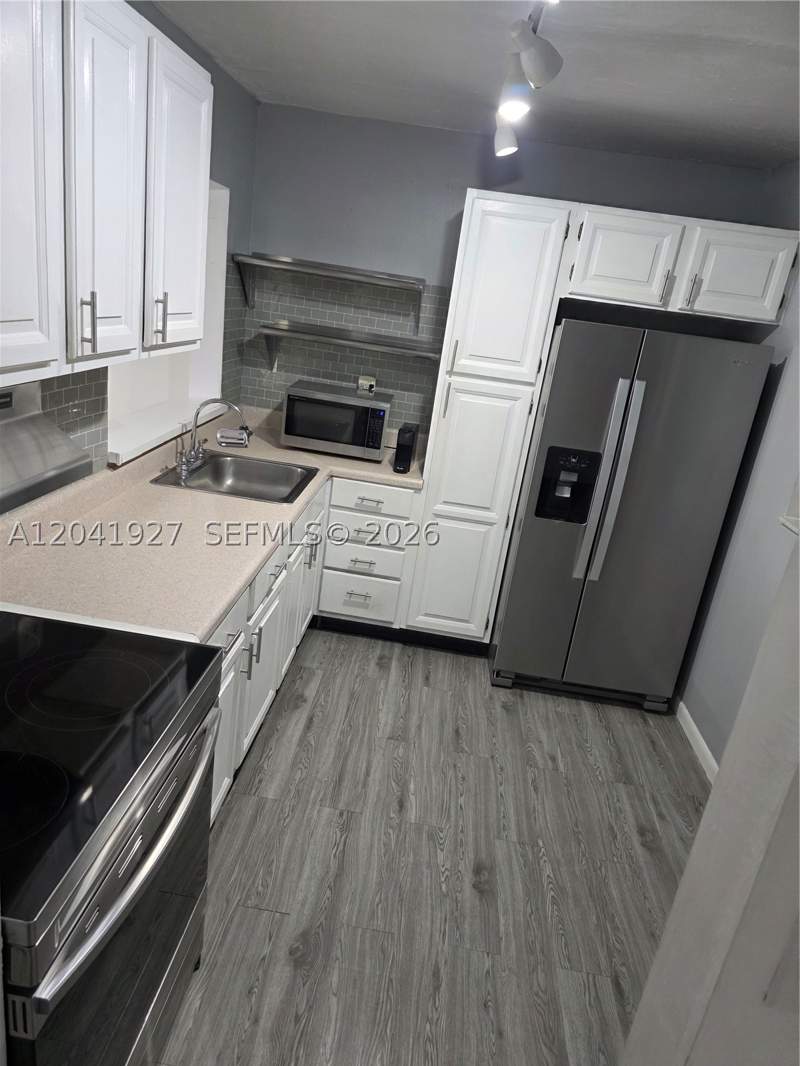 2 bedroom Condominium at 8065 SW 107th Ave 202, The Horizons Condo #5, Miami — photo 2