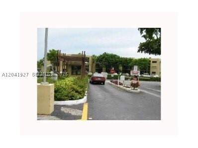 8065 SW 107th Ave 202, Miami FL - photo 23 of 44