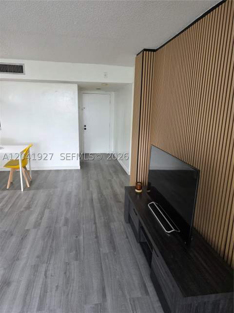 8065 SW 107th Ave 202, Miami FL - photo 8 of 44