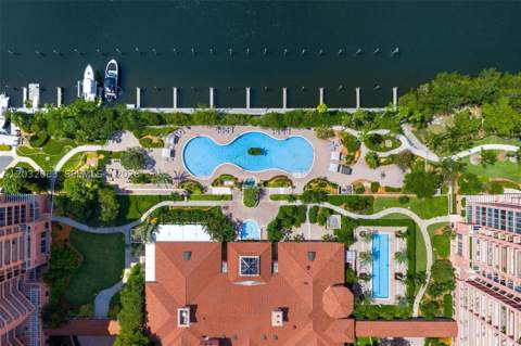 60 Edgewater Dr Ts-D, Coral Gables FL - photo 13 of 33
