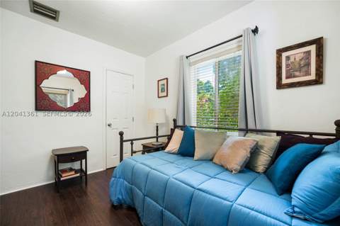 2750 NW 4th St, Miami FL - photo 21 of 39