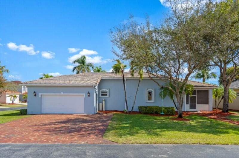 4 bedroom SingleFamilyResidence at 2570 SE 4th Place, Keys-Gate No 1, Homestead — photo 3