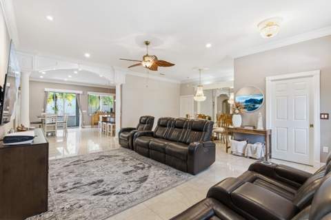 2570 SE 4th Place, Homestead FL - photo 8 of 63
