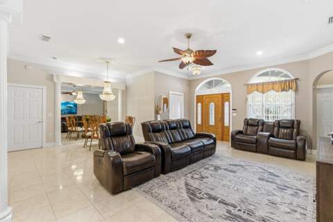 2570 SE 4th Place, Homestead FL - photo 9 of 63