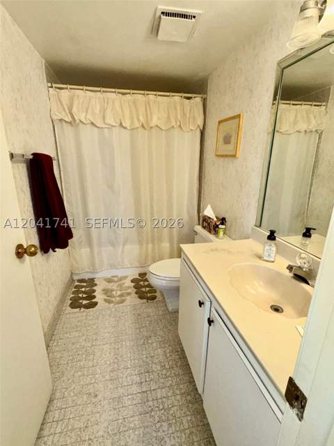 210 174th St 405, Sunny Isles Beach FL - photo 11 of 13