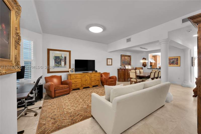 3 bedroom Townhouse at 7614 SW 54th Ave, Pines Manor, Miami — photo 3