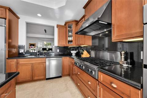 7614 SW 54th Ave, Miami FL - photo 9 of 33