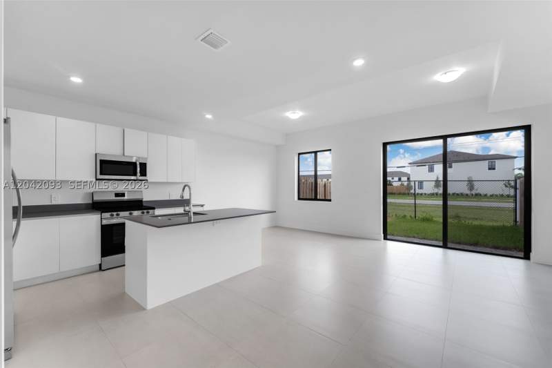 3 bedroom Townhouse at 19107 SW 344th Ter, Century Park Square, Homestead — photo 5
