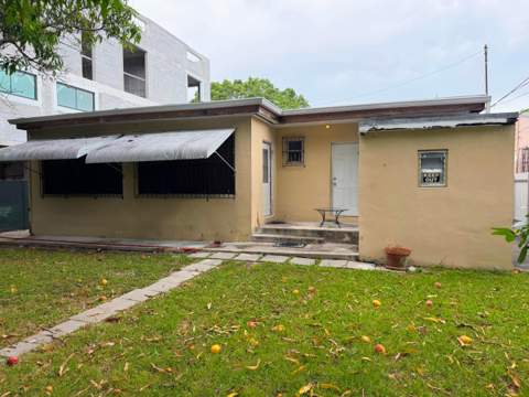 424 NE 72nd Street, Miami FL - photo 16 of 19