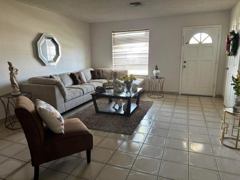 5 bedroom SingleFamilyResidence at 7960 NW 174th Street, Palm Springs North Sec C, Hialeah — photo 3