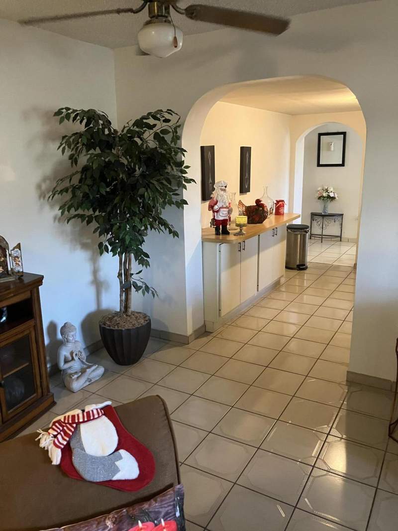 5 bedroom SingleFamilyResidence at 7960 NW 174th Street, Palm Springs North Sec C, Hialeah — photo 4