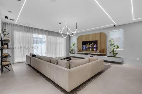 7533 NW 98th Ct, Doral FL - photo 11 of 35