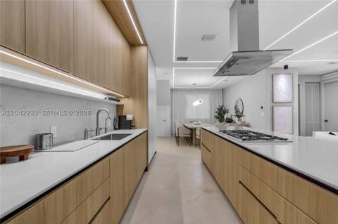 7533 NW 98th Ct, Doral FL - photo 15 of 35
