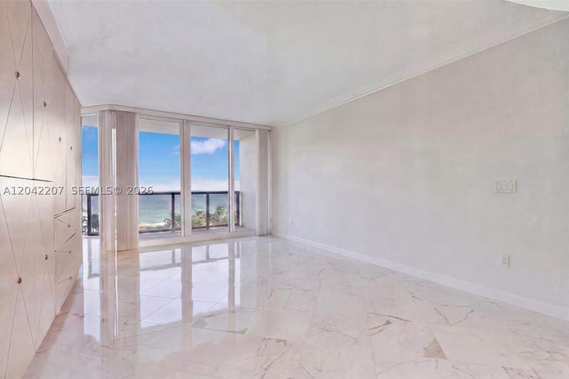 2 bedroom Condominium at 19333 Collins Ave 703, Ocean One Condo, Sunny Isles Beach — photo 3