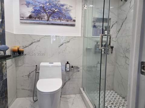 16850 S Glades Dr 2K, North Miami Beach FL - photo 24 of 41
