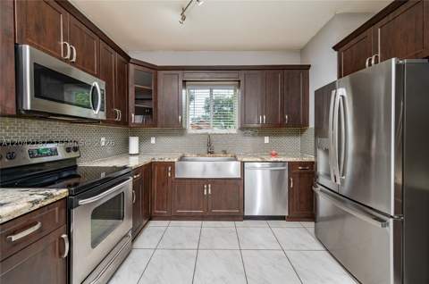 2750 NW 170th St, Miami Gardens FL - photo 22 of 38