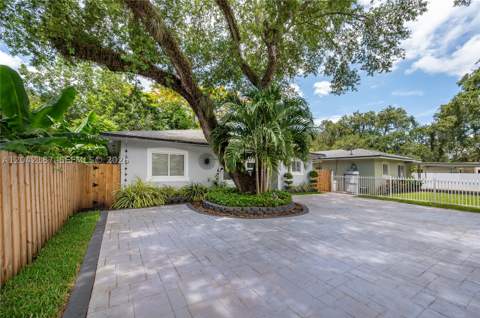 2750 NW 170th St, Miami Gardens FL - photo 6 of 38