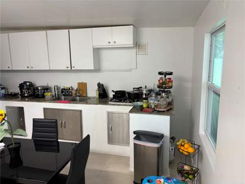 21122 NW 39th Ave, Miami Gardens FL - photo 23 of 28