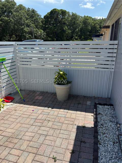21122 NW 39th Ave, Miami Gardens FL - photo 8 of 28