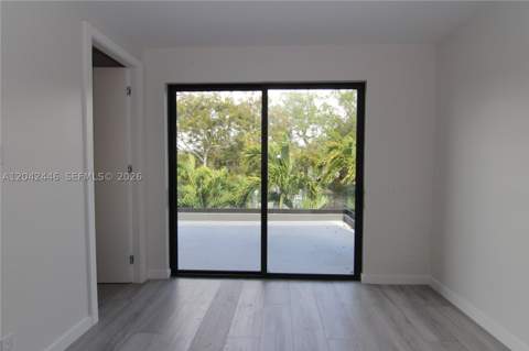 3540 Oak Ave, Miami FL - photo 23 of 28