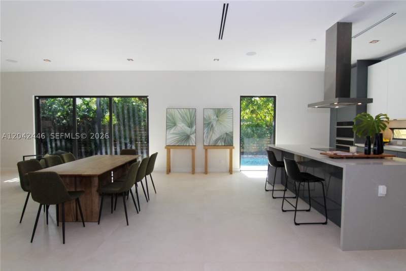 4 bedroom SingleFamilyResidence at 3540 Oak Ave, Frow Homestead, Miami — photo 4