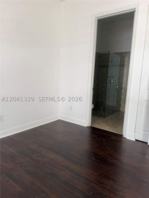 8478 NW 52nd St, Doral FL - photo 10 of 44