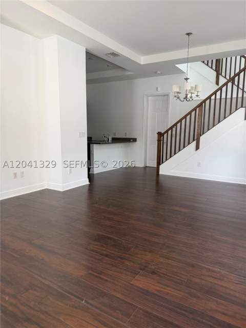 8478 NW 52nd St, Doral FL - photo 8 of 44