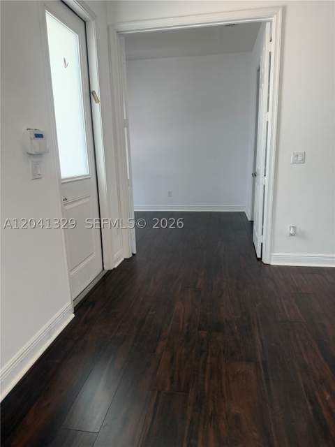8478 NW 52nd St, Doral FL - photo 9 of 44