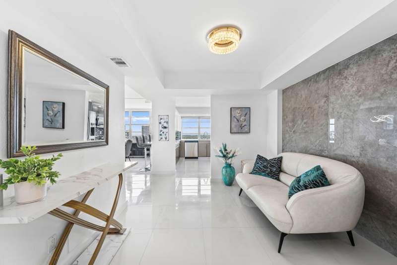 2 bedroom Condominium at 2851 NE 183rd Street 2117, Admirals Port Condo - East, Aventura — photo 3