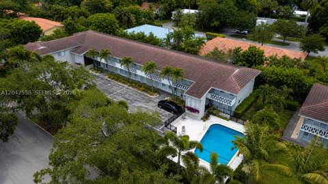 35 Edgewater Dr 107, Coral Gables FL - photo 19 of 23