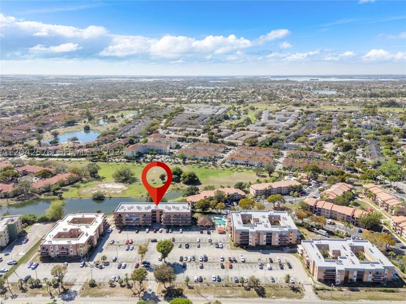 1 bedroom Condominium at 17530 NW 68th Ave C2003, Lakeview Gardens At Miami, Hialeah — photo 5