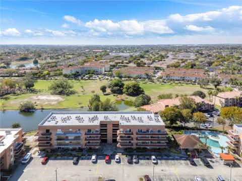 17530 NW 68th Ave C2003, Hialeah FL - photo 8 of 31