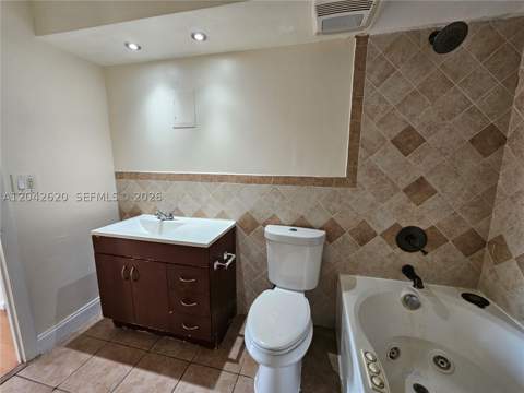 15600 NW 7th Ave 704, Miami FL - photo 13 of 21