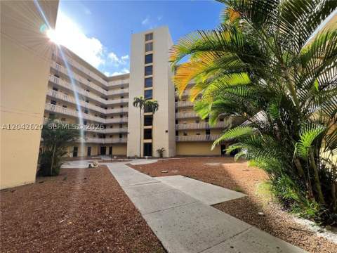 15600 NW 7th Ave 704, Miami FL - photo 19 of 21