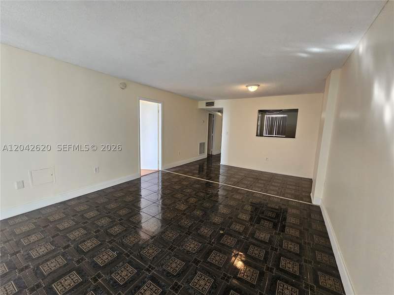 1 bedroom Condominium at 15600 NW 7th Ave 704, Parkway Towers, Miami — photo 3