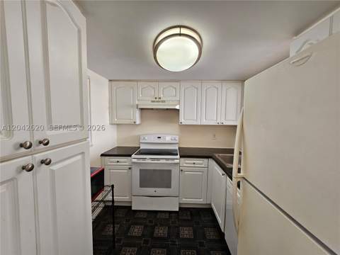 15600 NW 7th Ave 704, Miami FL - photo 8 of 21