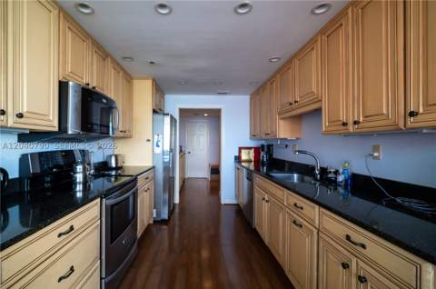 1581 Brickell Ave Ph104, Miami FL - photo 22 of 81