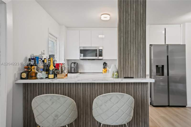 1 bedroom Condominium at 1614 West Ave 203, Twin Towers Condo, Miami Beach — photo 4