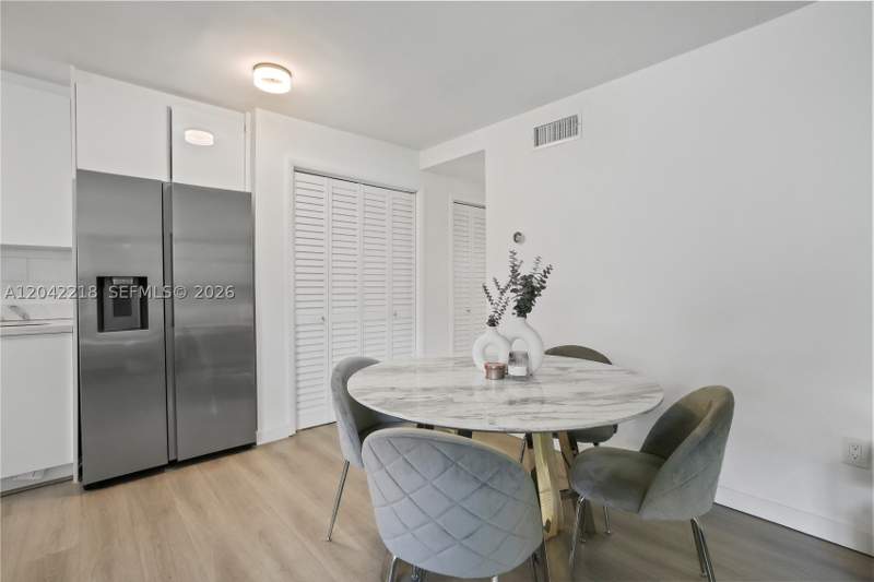 1 bedroom Condominium at 1614 West Ave 203, Twin Towers Condo, Miami Beach — photo 5