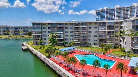 2851 Leonard Dr J210, Aventura FL - photo 22 of 25