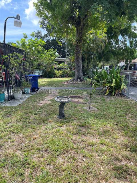 1797 NW 113th Ter, Miami FL - photo 6 of 20