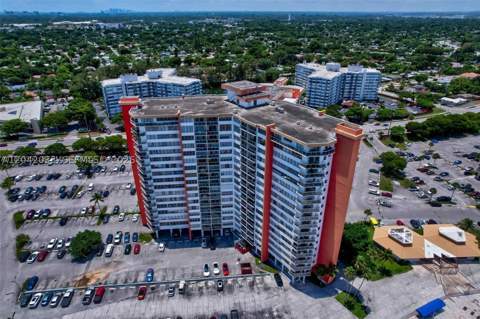 1351 NE Miami Gardens Dr 222E, Miami FL - photo 24 of 32