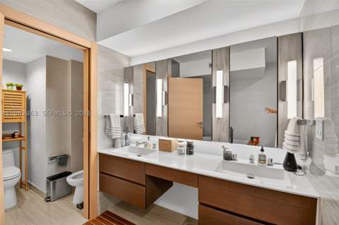 18671 Collins Ave 1401, Sunny Isles Beach FL - photo 17 of 60
