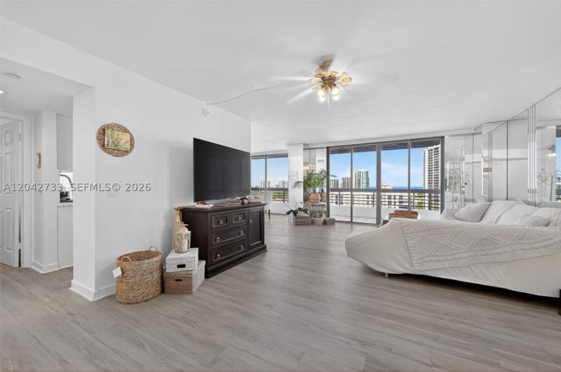 2 bedroom Condominium at 3500 Mystic Pointe Dr 1804, Mystic Pointe Tower 400 C, Aventura — photo 4