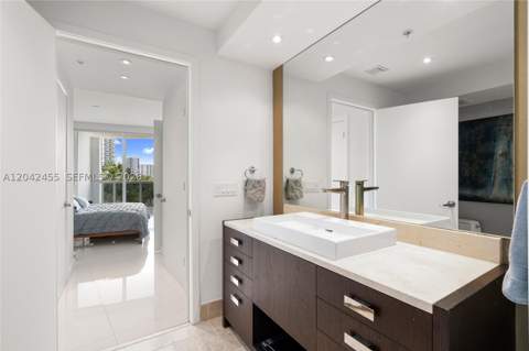 18201 Collins Ave 603, Sunny Isles Beach FL - photo 13 of 44