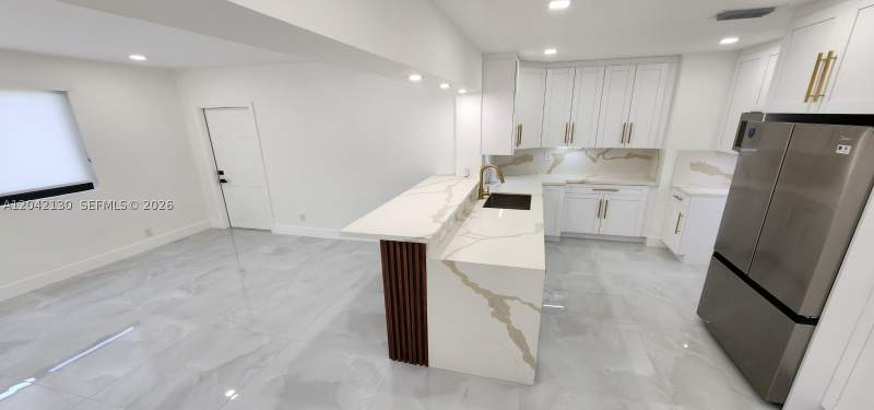 3 bedroom SingleFamilyResidence at 19721 SW 114th Pl, So Miami Heights Addn V, Miami — photo 5